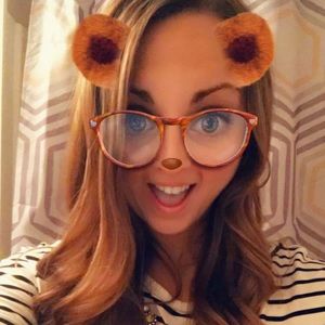 Meet your Posher, Danielle